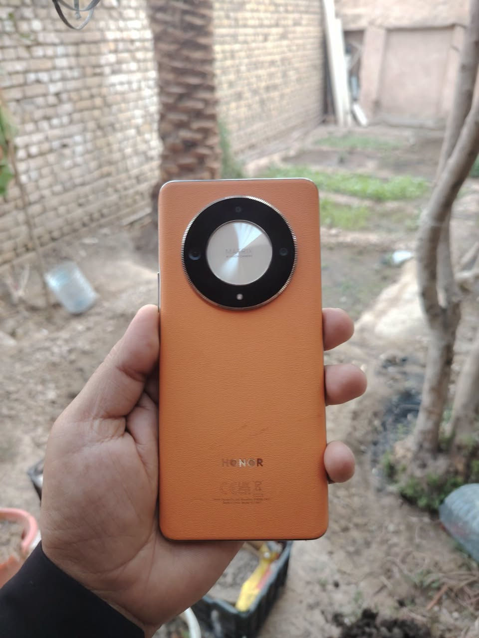 هونر x9b نظيف كلش التفاصيل داخل الصور
مكانه الشطرة السعر 275 وبيه مجال بسيط
***********
***********

نص مكتوب في الصور:
- حول الهاتف المساحة الفارغة ١٩٦,٥٦ غ.ب الإجمالي ٢٥٦ غ.ب وحدة التخزين الداخلية المودیل ALI-NX1 رقم الإصدار 9.0.0.226(C185E14R3P1) GPU Turbo إصدار الأندرويد 9.0 15 IMEI 8674*********** 8674*********** تحديث نظام متجر Play ٠٢-٠٣-٢٠٢٤ تحديث الأندرويد الأمني ٠١-٠٣-٢٠٢٤ إصدار النطاق الأساسي MSM.1DB0.MPSS.DE.3.1.1 .164,MSM.1DB0.MPSS.DE. 3.1.1.164 إصدار النواة 5.10.236-android12-9-00006-g71f 3aedc8b92-ab14427738 build-user@build-host #1 Wed Nov 12 20:20:48 UTC 2025 الحالة