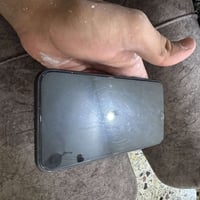 آيفون ١١ • بطارية ٧٧ • شاشة مخدوشة