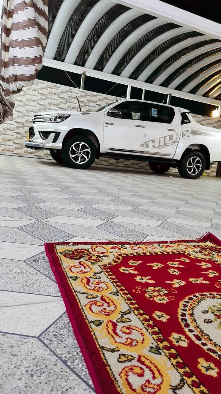 السلام عليكم بيكم البيع نوع أم شاحن مذهب مكفولة كفاله عامه
ماشيه 80الف حقيقي تخم تاير جديد شرط اسبير ما نازل 
مال جناي رقم أربيل رقم الهاتف***********
***********واتساب
