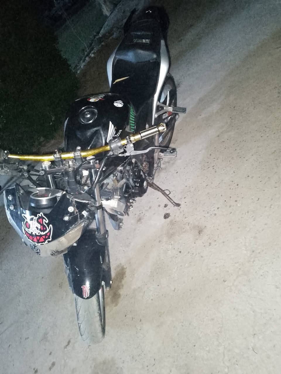 سلام عليكم بطح لبيع مكينه 250 سعر خاص ***********

