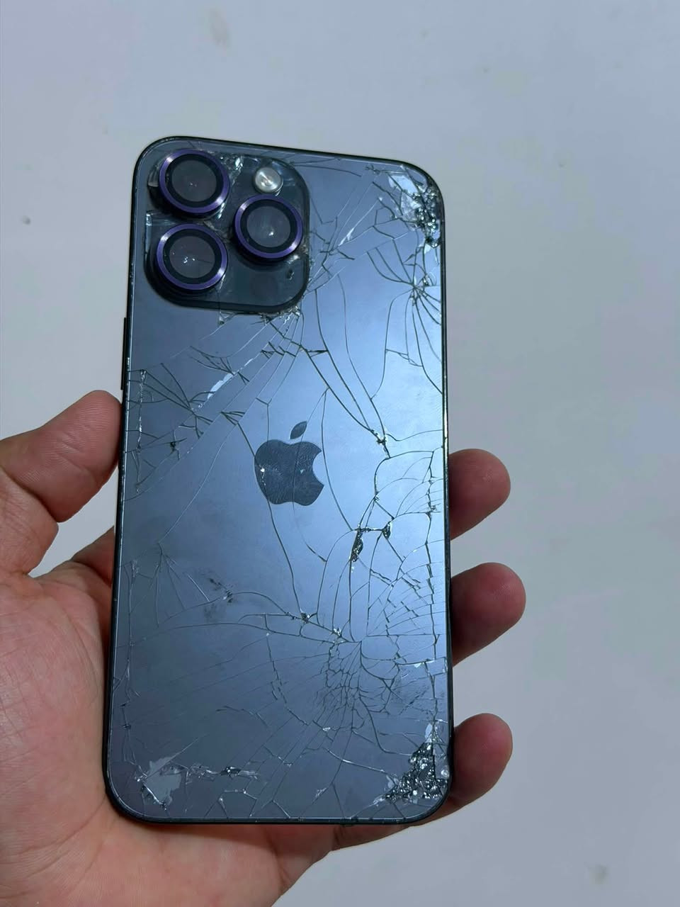 ايفون 14 برو ماكس
شرق اوسط 

ذاكره256
بطاريه100 وكاله مبدل

مبدل شاشه نوعيه زينه 

سعر 450 
عنوان شاميه ***********
