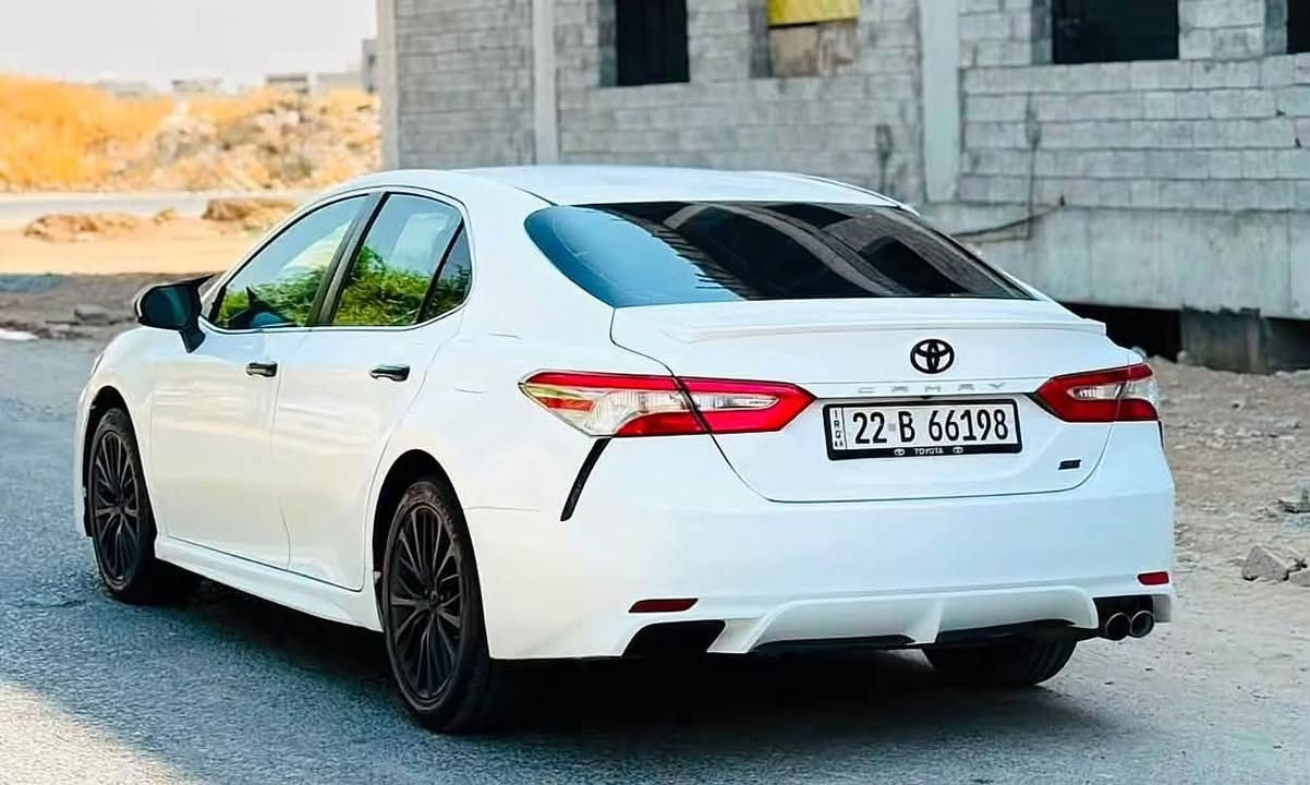 تويوتا كامري 2018 

سيارة مكفولة من الصبغ والتبديل ما عدا بارد موضح بالسونار 
رقم اربيل جديد هزه جديدة سنوية لسنة 2031 محرك كير ما مفتوح شرط الفحص بدون اي عيب بجم كبس بدون اير باك صدر تاير كهربائيات 100% 
موصفات الامريكي معروفة SE شرط التحويل  ماشية 82,000ميل سيارة نظيفة جداً 

السعر 178$ وبيها مجال بسيط جداً 

العنوان ديالى 

للتواصل ***********
