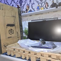 MSI MAG 275QF • 2K 180Hz • نظيفه