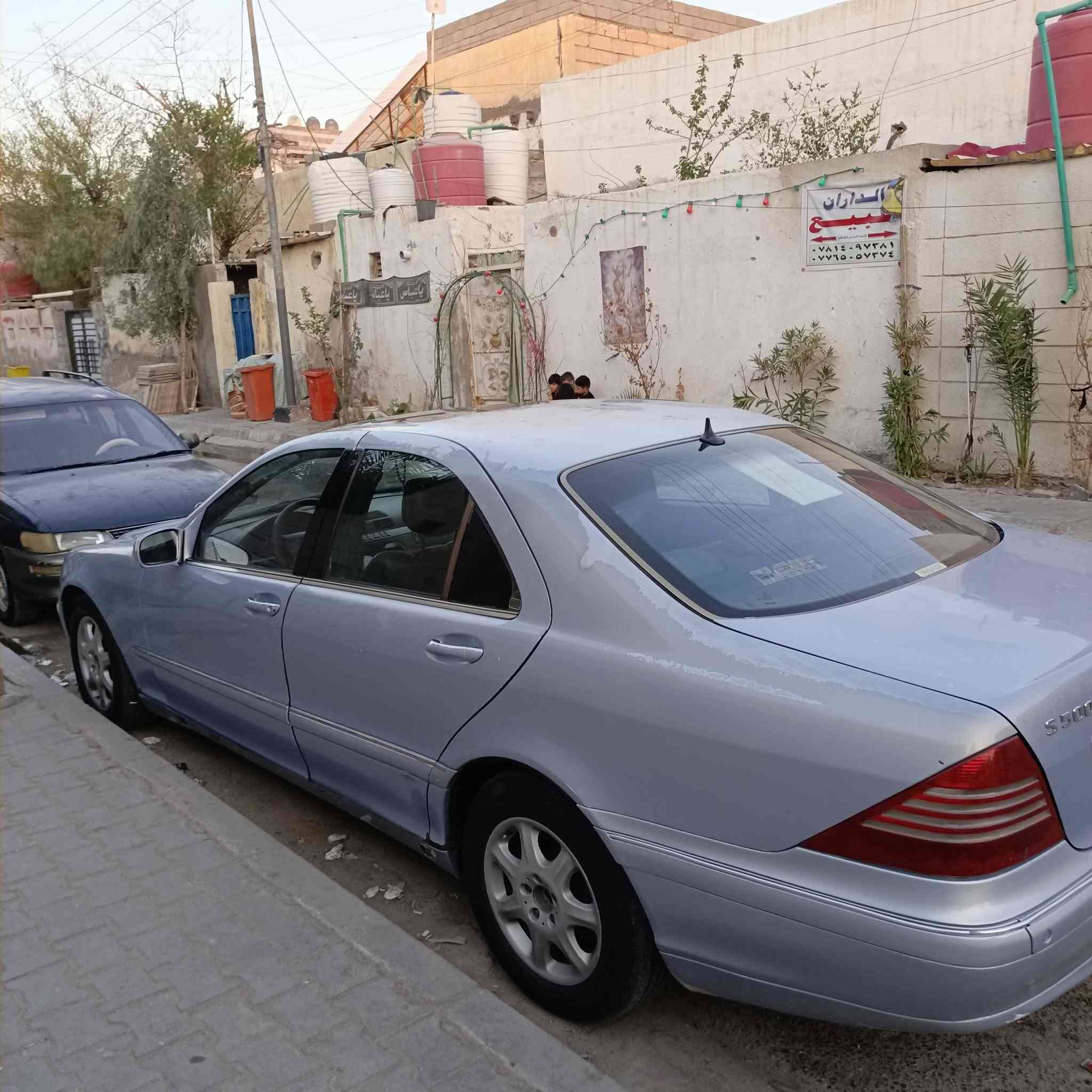 السلام عليكم مارسدس غواص v8 S500 
سياره بلاديه حلوه كير محرك نضيفات 
سياره كلش حلوه سنويه ل27 
صالي 10ايام من اجيت بيها من سليمانيه 

سعر السياره 85 
***********
