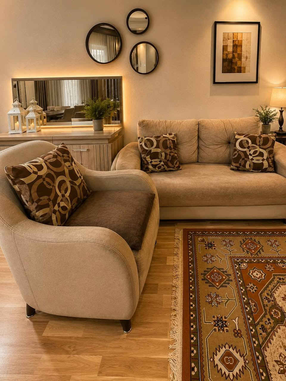 تاقمەکە ١٠نەفەریە
مێزی ناوەراست و مێزی tv تازەیە بێ عەیبە
بۆ فرۆشتن بۆ نرخ و زانیاری تیل بکە
*********** Singapore
