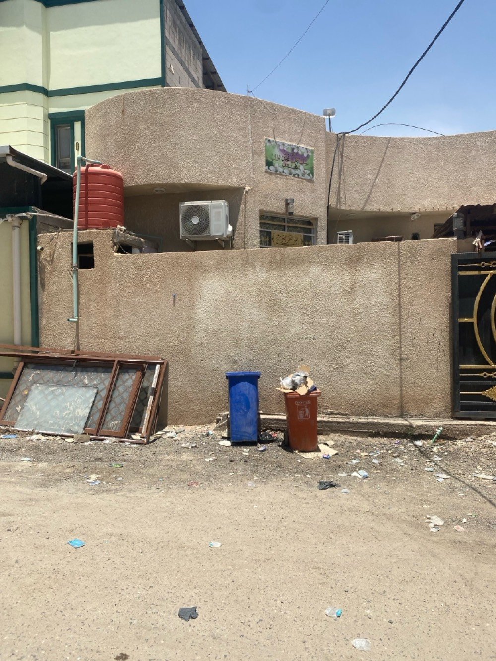 بيت 150 م واجهه 10 نزال 15 عرفتين صاله مطبخ ديوانيه صحيات داخلي حارجي كراج كبير استفسار ***********