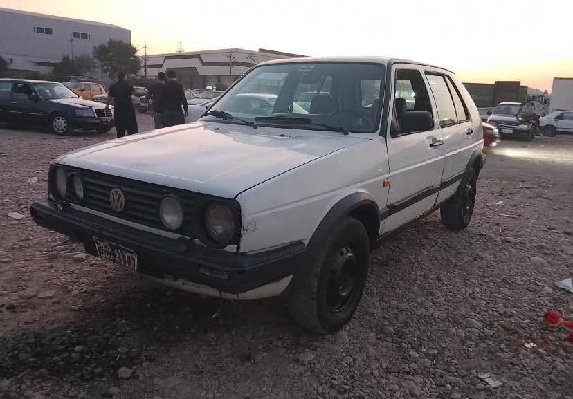 تەنها 8گەڵا 😱
گۆڵف 1989 جوار بستۆن مەکینە بیلاد گێڕ عادی 4گێڕ بە بەگەوە 5 سەنەوی و ئەوەلیاتی هەیە بەشەرت نرخی 8 گەڵا ژ.م ***********
*********** كالار, السليمانية
