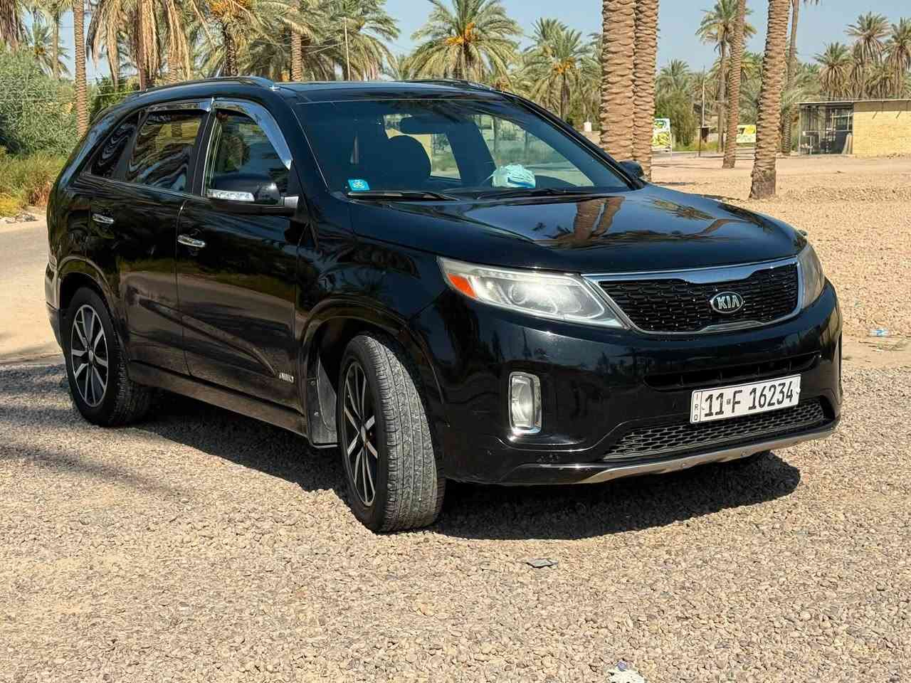 السلام عليكم
سورنتو للبيع موديل ٢٠١٤ 

وارد امريكي فول مواصفات 

فتحه سقف 

كشنات كهرباء تدفئه وتبريد 

شاشه كبيره 

ويل ١٩ 

مكينه ٦ سلندر 

سبعه راكب 

٣ قطع تبريد 

سياره فول لفول نضيفه وجديده

كامله من حداديه وصدر وتايرات وباتري وتبريد كله جديد ماناقصها برغي 

ماشيه تسعينات

ضررها نص جاملغ امامي وقبق جنطه

بدون ايرباك ودواخل 

مكانها بابل مسيب 
السعر ١٤٥ وبيها مجال بسيط 

للاستفسار ***********
