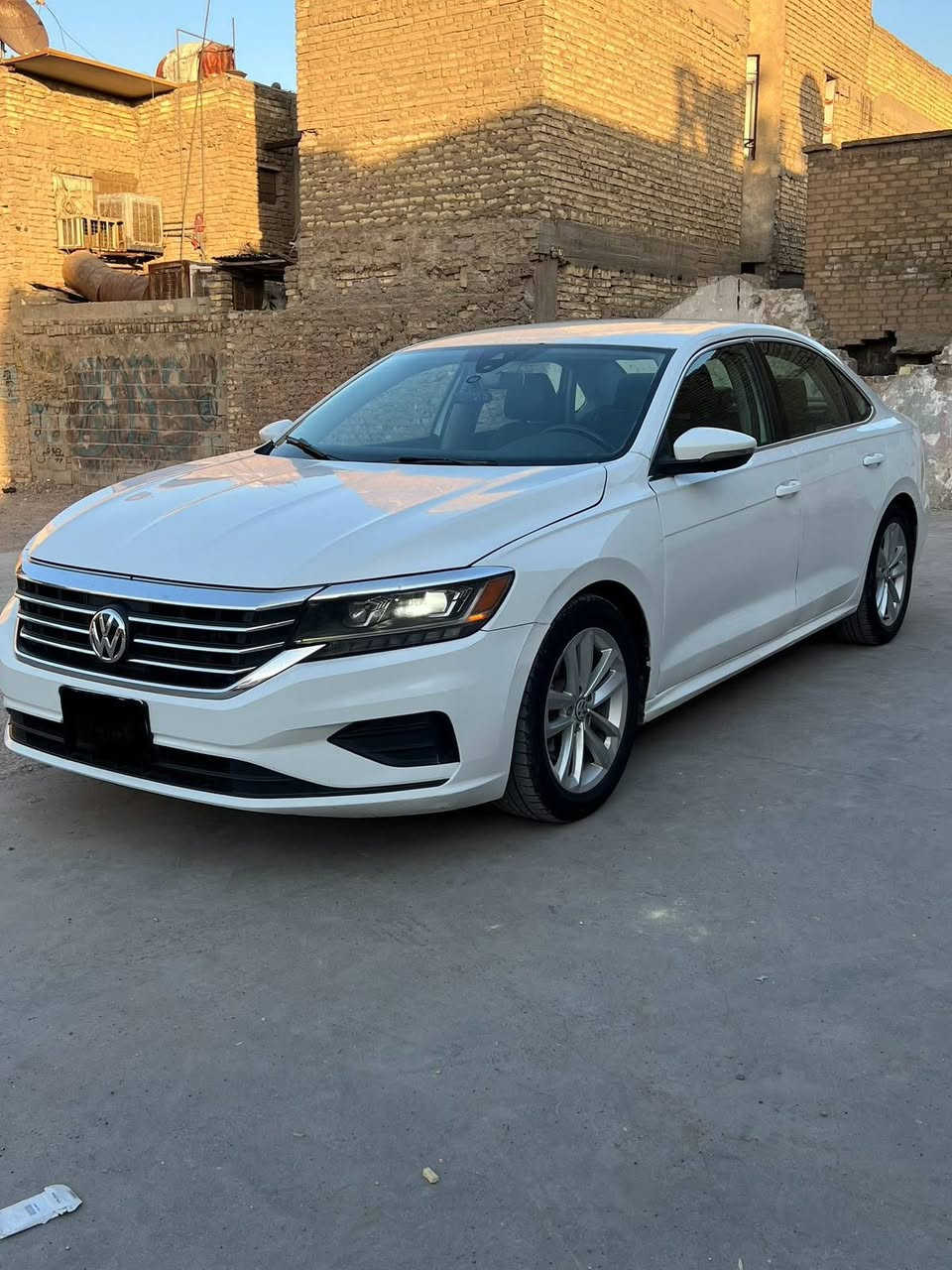 سلام عليكم باسات للبيع2020
محرك 2000تيربو 78ml
فول موصفات ماعدا الفتحه 
تشغل بصمه أبواب بصمه 
رادارات امامي وخلفي وجانبي
تدفئه كشنات 
رقم بغداد 
حادث بنيد وجاملغ صبغ اربع قطع 
مكان بغداد

واتساب ***********

