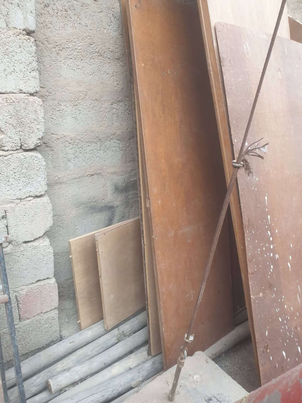 بوفيه مستعمله ونظيفه سعرهه 135 وبيهه مجال
كنتور مستعمل ونظيف مفصخ سعره 165 وبيه مجال رقمي ***********
