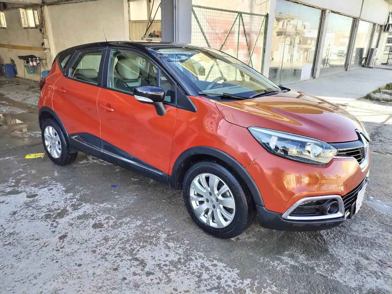 ڕینۆ کاپچەر ٢٠١٦
٤ پستن
مەکینە ١.٢لتر Turbo
گێڕ ئۆتۆماتیک 
بصمە
سقف ڕەش 
شاشە ئایپاد
٣ پارچە بۆیاخ شریکە
………………*********** زانیاری زیاتر

٤ سلندر
محرك ١.٢ لتر تيربو
جير أوتوماتيك
بصمة
سقف أسود
شاشة آيباد
٣ قطع صبغ شركة

