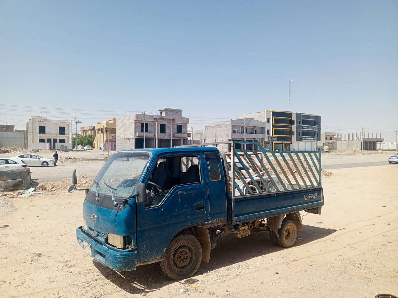 سلام عليكم كيا فونتيرا 98قلاب رقم بغداد موازي ابيع علئ وضعها سياره يرادلها ترتيب لان مهموله للاستفسار الاتصال او مراسله واتساب ***********
