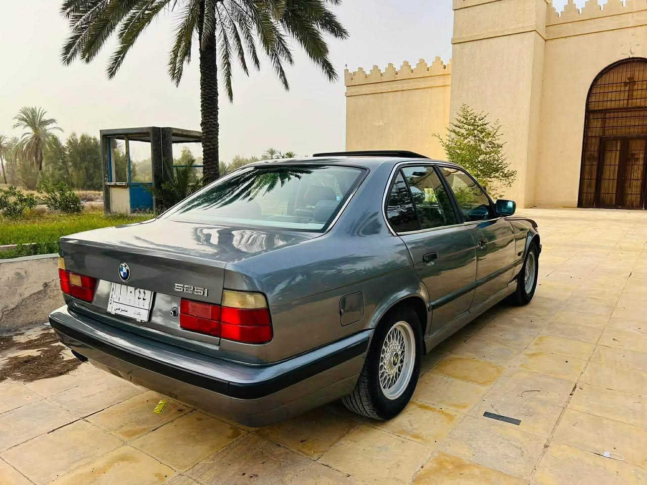 .
اللهم صل على محمد وعلى آل محمد 

525 مسكر عدل اصل بليته وسنويه موديل 92 رقم بغداد ( باسمنا ) السنويه نافذة لغاية 2029 السياره بلاديه حتى التدفئه شغاله مكفوله من الضربه والگص والخياس مصبوغه جماليه من الخارج فقط بيها تراي ونعومه مال حديث 

الگير والمحرك جدد حاويه المانيات ولا برغي مفتوح بيهن 

الحداديه كلها جديده من الطول للطول سفنجه 

منظومة تدفئه وتبريد كلها جديده وبلاد 

الكهربائيات كلها شغاله وبلاد بدون جطل وتيب 

تخم تاير اصلي جديد وباتري 90 جديد 

الحماوه ثابته تحت النص صيف وشتاء 

المواصفات المعروفه 

فتحه سلايت 

بچم عريض اصل 

دبل ايرباك 

دبل چكمچه 

كشنات فول كهرباء حتى التجاوي 

الغرفه كارتير ازرق جلد 

تدفئة و تبريد قطعتين فول 

ثلاثة وضعيات قياده 

سوارات لد اصليات 

اربعة جام كهربائي 

كمبيوتر 

بلوتوث وسستم سماعات الماني اصليات فول 

سنتر لوك وسويج ريمونت 

السعر الطلب في التعليقات وسوف يتم الرد تلقائياً 

العنوان بابل مركز المدينه 

***********صاحب السياره
