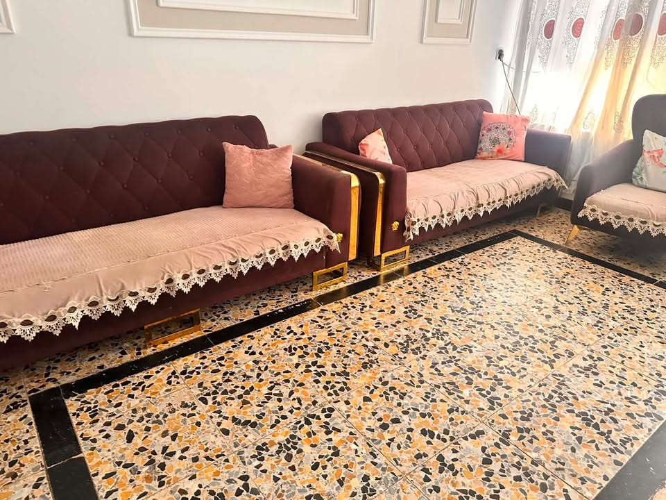 ٨ مقاعد 350 الف بغداد الزعفرانيه ***********
