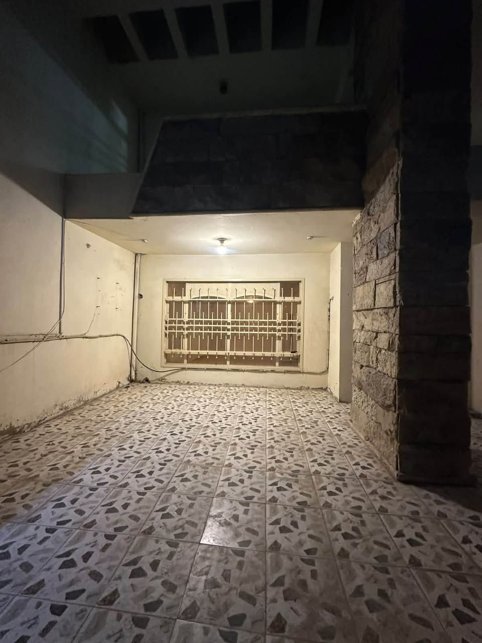 🏡 للإيجار في السيدية 🏡
✨ عقار سكني بمساحة 320م²

✨ نظيف جداً وموقع مميز

يتكون العقار من:

🔹 5 غرف نوم

🔹 مطبخ

🔹 صالة وهول

🔹 3 خدمات صحية

🔹 كراج

🔹 حديقة 🌿

للاسـتفسـار الاتـصال علـى الارقـام التـاليه  او زيـاره مكـتب عبدالله الرفيـعي السيـديه_شارع الضـباط_ مقابل مجـمع لحـوم جويـلي 

#مكتب-عبدالله-الرفيعي

***********

***********

***********

━━━━━━━━━━━━━━━

#بيت #عقارات #منزل #بيع #وساطة_عقارية

#شركة #سيدية #بغداد #عراق

#عقارات_السيدية

#عقارات_الكرخ #ايجار_تجاري

#بنايات_سكنية

#عقارات_القادسية #عقارات_اليرموك #عقارات_المنصور

#عقارات_الحارثية #عقارات_الكاظمية #عقارات_الاعظمية

#عقارات_العطيفية #عقارات_حي_الجامعة
