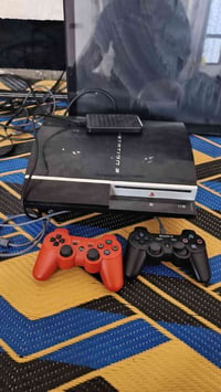 بلي 3مهكر ذاكره 250داخلي ويا هارد خارجي 350 بي ألعاب خير من الله العنو...