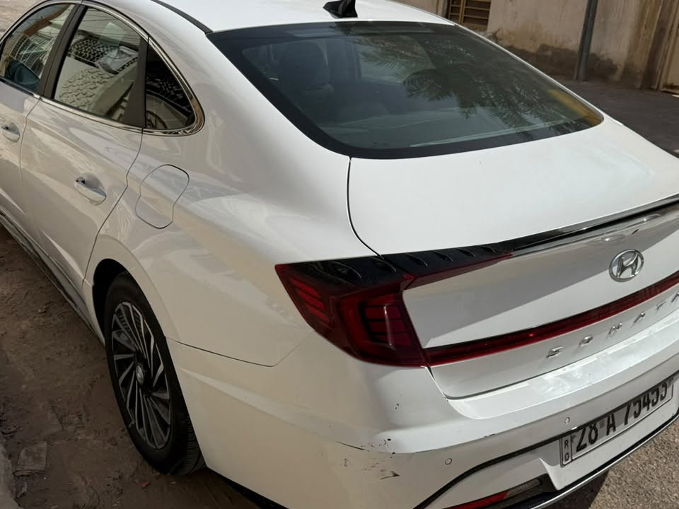 سوناتا ٢٠٢٣ هايبرد وارد امريكي
حادثاها حالوب رقم انكليزي باسمي للبيع 
ماشيه33الف
السعر ١٧٠$

***********
