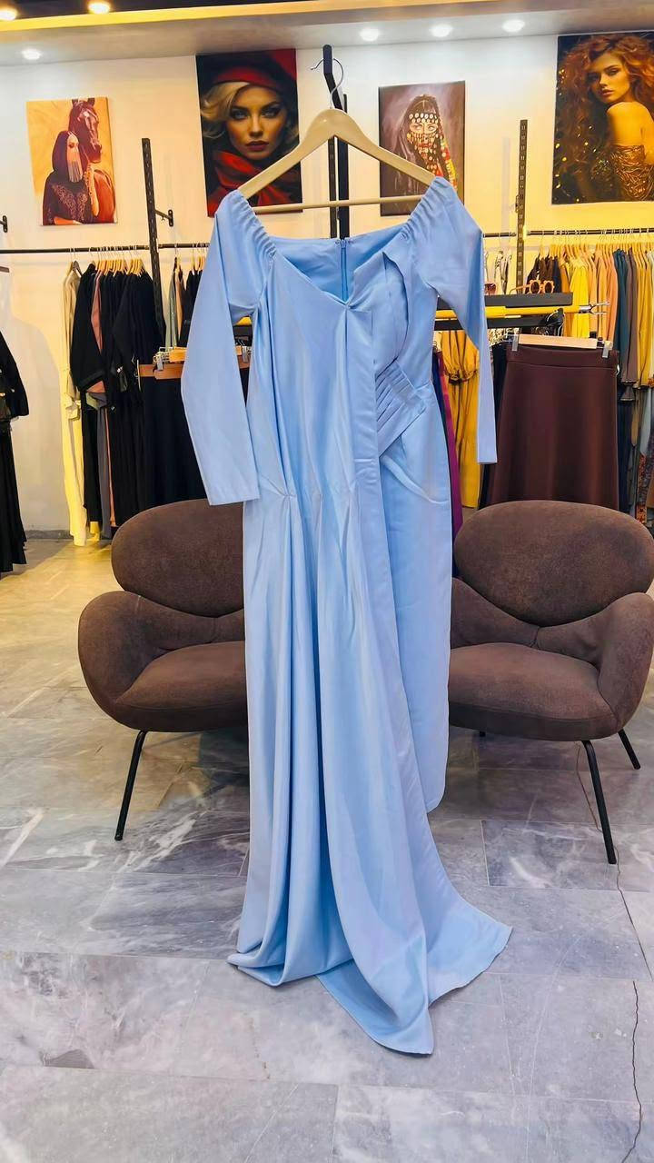 👗 فستان مناسبات أنيق
✨ مستعمل بحالة حلوة
💸 السعر يناسب الكل فقط 28 ألف 
🚕 توصل لكل المحافظات 
📞 للحجز المراسله عالواتساب: 
***********

