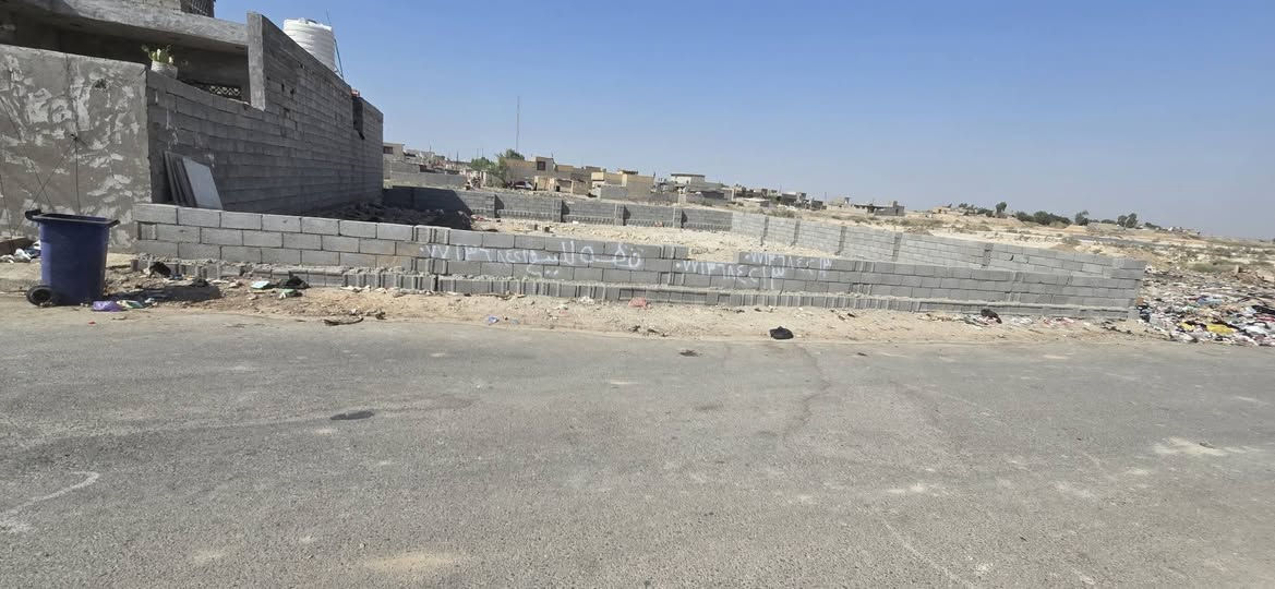 قطعه أرض للبيع خدمات كامله مساحه 320متر منطقة حميده الاتصال على رقم ***********

