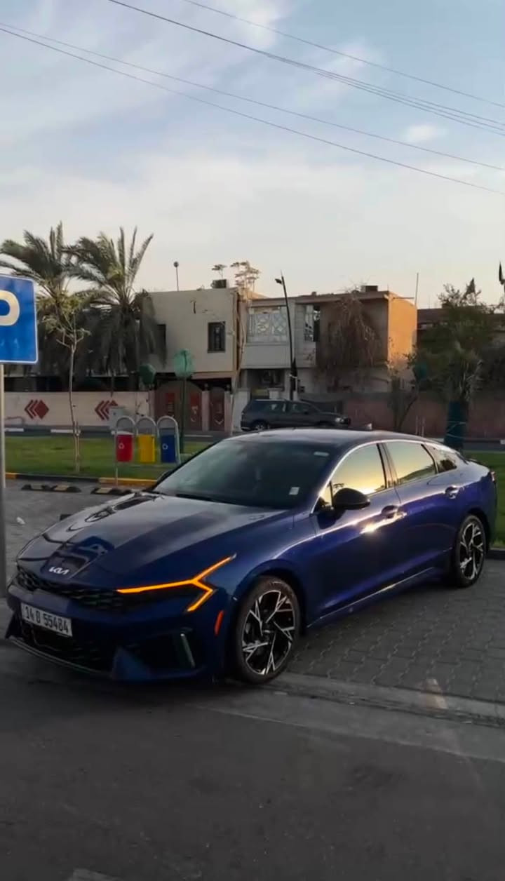 للبيع مستعجل k5 Gt line 2025 السياره فول ماعده الفتحه السياره داخله تقرير مابيه اي نسبه اما الباقي كفااله عامه ماشيه 23 الف وااسعر 180 وبيها مجال جداً بسيط مكاني البصرة ***********

