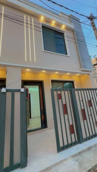 مشتمل  عدد ( 1)50 متر للبيع ركن 🏡 دار واحد ركن  واجهه 5 نزال 10متر  بن...