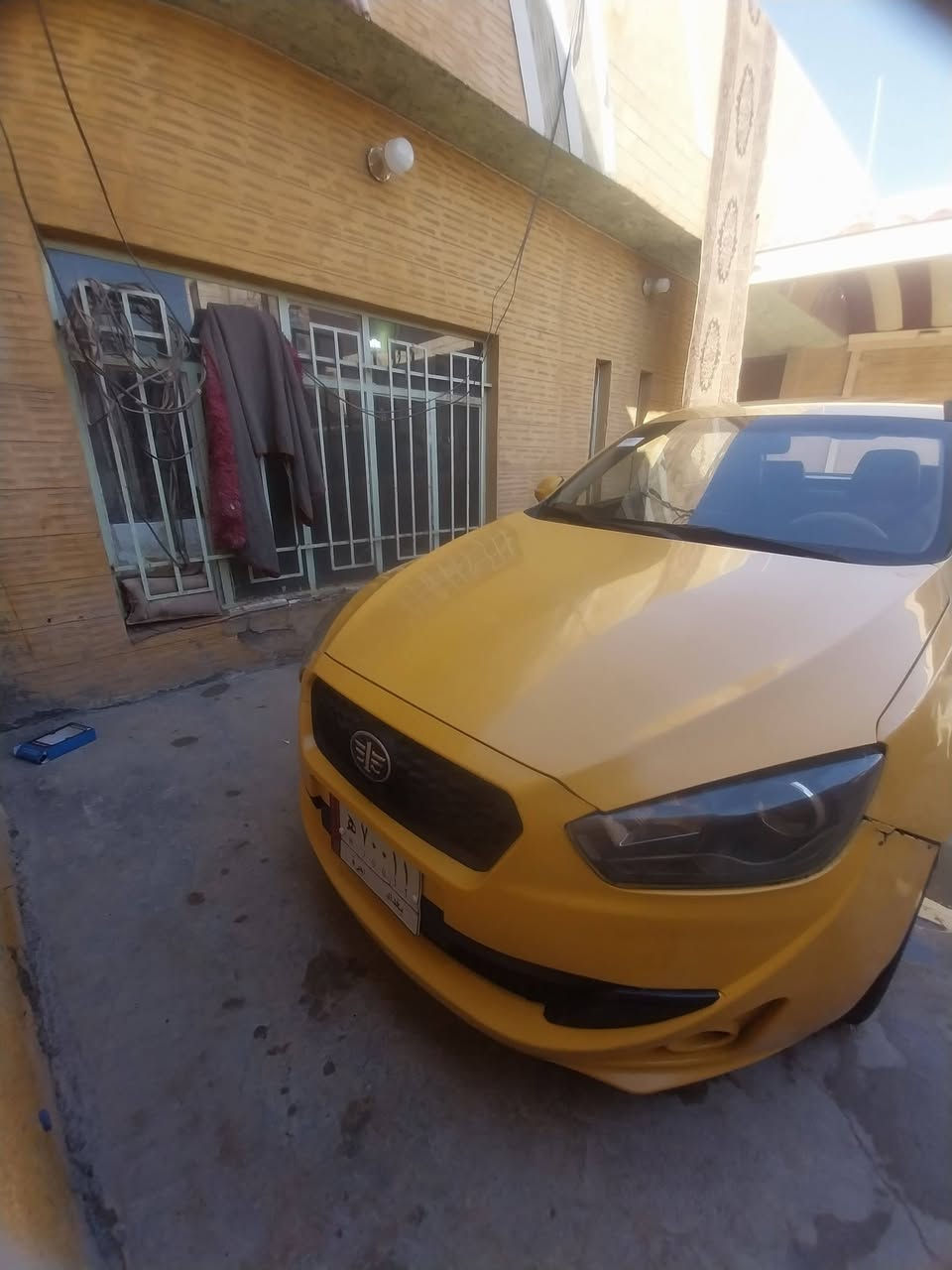 سلام عليكم سياره فاو 2015كفاله عامه بدون ضربه بدون صبغ صدر أمامي خلفي جديد تخم تاير 
تبريد ثلج كير مكينه كورلاه ١٦٠٠ كفاله كير والمكينه وسياره بسمنه شرط التحويل ثاني يوم بسمك ولسعر ٣٥وبيهه مجال الطيبين وهاذه رقمي *********** ومكاني بغداد
