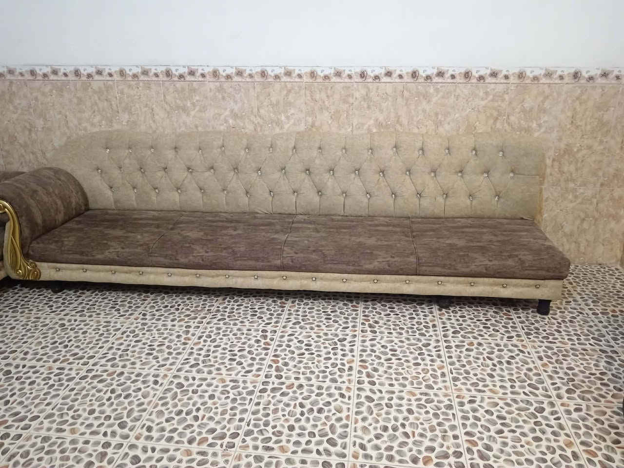 قنفات للبيع خشب عراقي السعر 250 للاتصال***********
