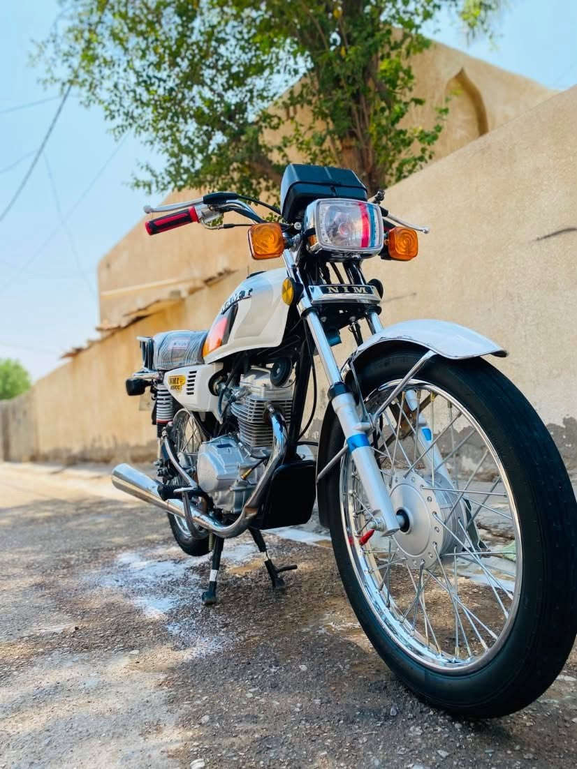 شلونكم دراجه كدامك نظافه موديل 26 اي نقص مابيهه 
العنوان ديالى خان بني سعد 
رقمي***********
