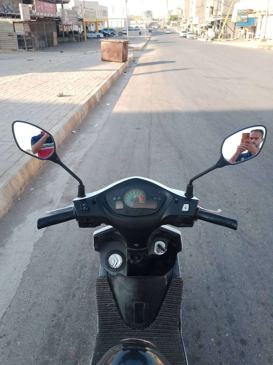 للبيع سايم نحله دبلين محرك 150 مسجله لوحات انكليزي محرك بلادي اسبانه ماممدوده عليه موديل 2019 شرط التحويل سعر مليون و350 العنوان الرمادي الورار رقم الهاتف ***********
