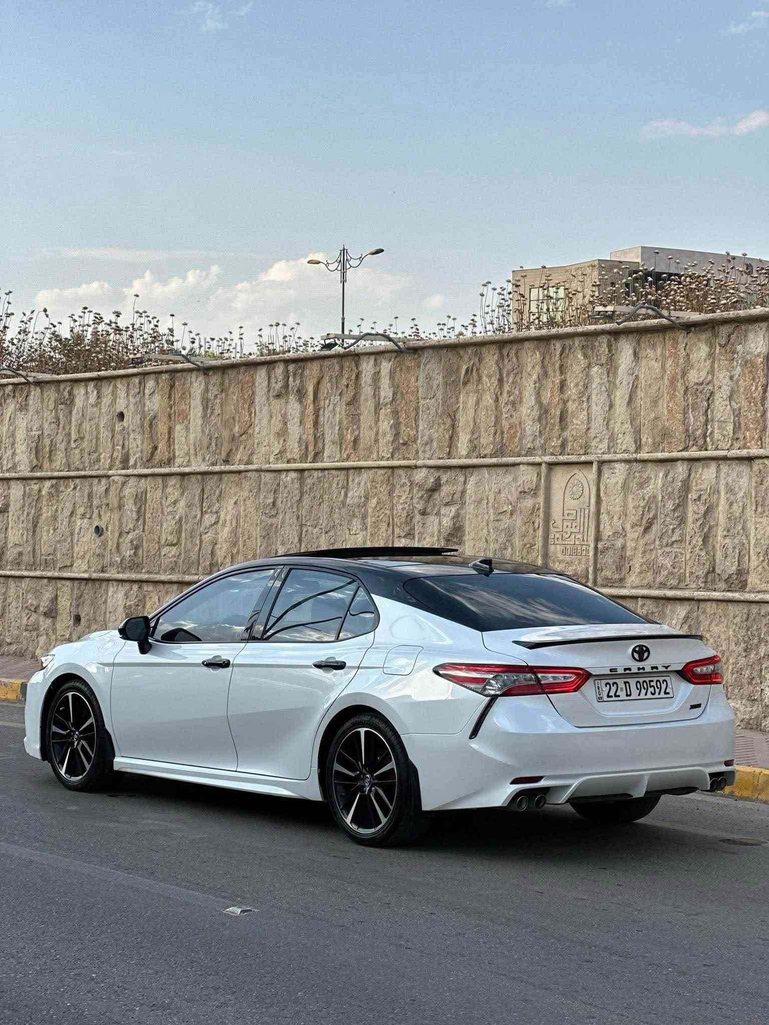 السلام عليكم

كامري XSE

موديل 2019 

مرقم اربيل 

شرط التحويل 

سنويه جديد

ماشيه ٩٠ الف ميل

.

بيها تعديل بارد صغار

مكانين صغار باب النفر وباب وره النفر 

.

المواصفات 

بانوراما 

كشنات جلد 

بصمة تشغيل 

هاند بريك بصمة 

تدفئة كشنات 

اوتو هولد 

ثلاثه انظمة قياده 

شاشه كبيره 

تحديد مسار 

مانع انزلاق 

كروز سرعه 

كشن امامي كهرباء 

قطعتين تبريد 

وبقية المواصفات المعروفه

.

الموقع الموصل برطله

لمعرفه السعر الاتصال على الرقم 

*********** الحمدانية, نينوى
