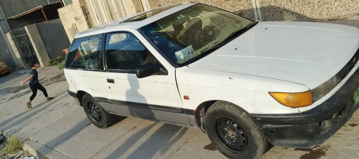 مستبوشي تك باب موديل 1991 محرك ابروتون يحتاجلو طخم رنكات والكير شرط 
السياره ينردلها مصرف تعديل وطخم تعبان التايرت جدد ماصارهم شي من انشدو 
السعر 10 ورقات وبيها مجال للطيبين 
شرط التحويل وكاله مااكو بس تحويل 
للتوصل ***********
