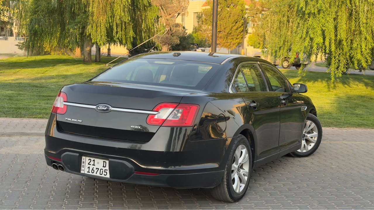 فۆرد تۆرەس ٢٠١٠ Ford Taurus2010
مواسەفات SEL ئەمریکی 
کۆدی دەرگا 
ئاوێنە هیتەر 
دوو زۆنی تەبرید 
گێری سوکان 
پاتری تازەیە
١٣٨ هەزار کیلۆمەتر ڕۆشتوە
سەیارەی ماڵی خۆمانە لە ٢٠١١ 
لای خۆمانە بێ دەعم و بۆیاخ 
ئەو چاڵ و کارتەی هەیە کەلە سۆنەرەکەیا دیاریکراوە 
سەنەوی بەناوی خۆمانەوەیە و هەتا ٢٠٢٨ تازەیە 
نرخی ٩٤ وەرەقە 
*********** السليمانية, العراق
