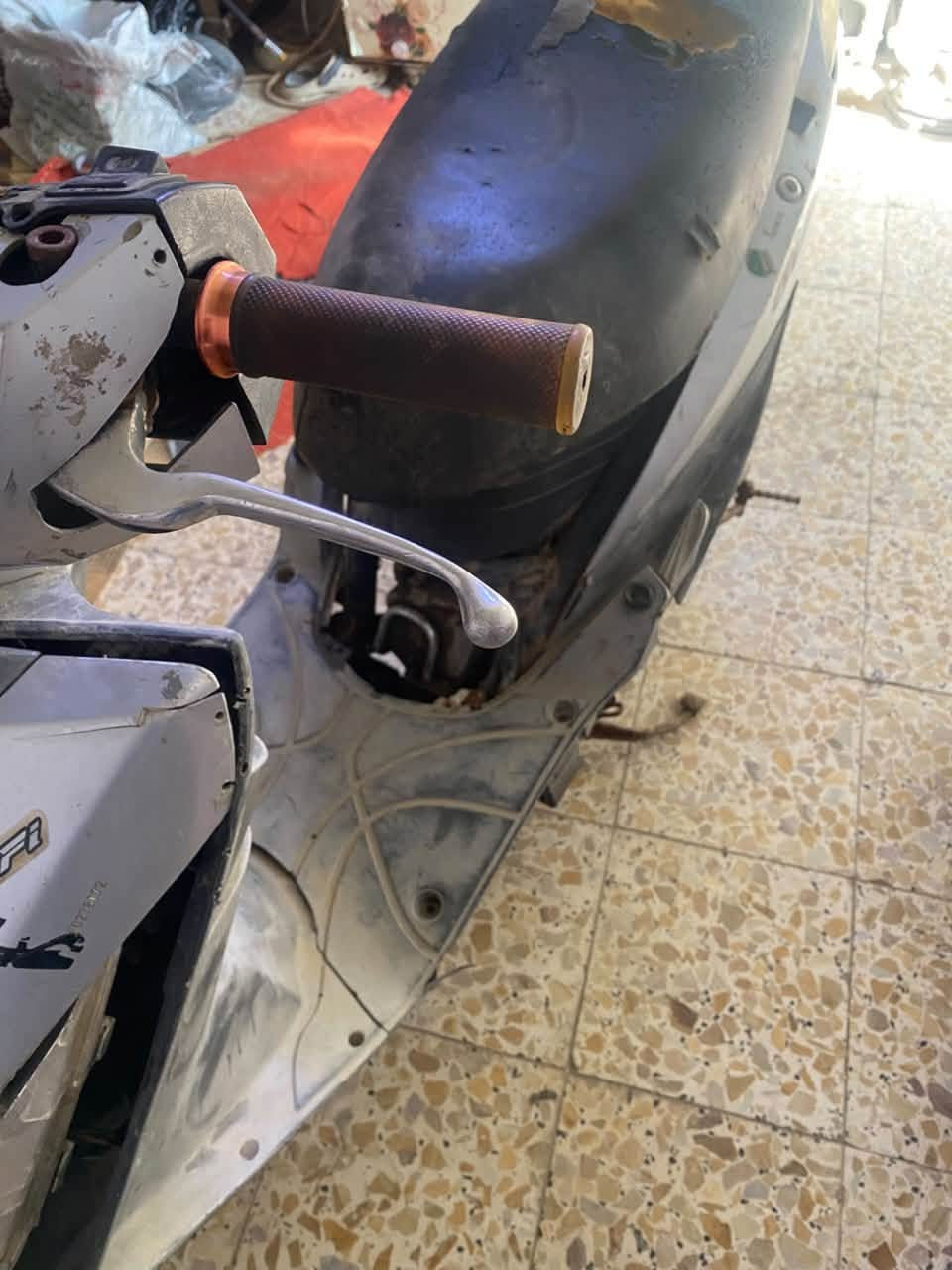 دراجه سيامو لدراجه جانت تشتغل وتركته وبعد ما اشتغل لو كابريته لو باتري  انطيك كومه حديد مراوس شنو عدك نزل واذه دراجه نضيفه وتستاهل انطيك فرق الي يرضيك او بيع قيم بما يرضا الله نزل شنو عندك مراوس وانطيك فرق رقم استفسرار اكثر***********
