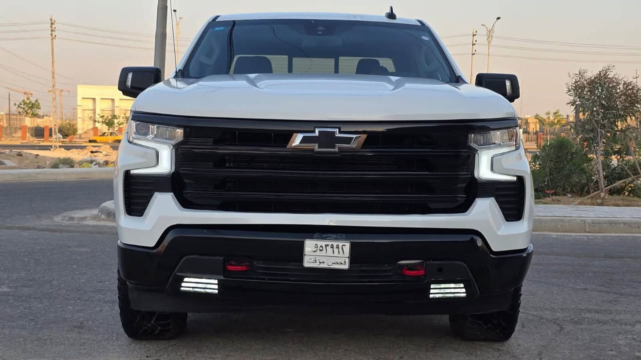 السلام عليكم
للبيع سلفرادو موديل 24 فئه RST Z71. دخول جديد مكينه 8 سلندر وارد امريكي حادثهة طخات خفيفه وبيهة رشات صبغ علكد  بدون دواخل البجم مكفول من الراديترات وشواصي ولغود للبدي اي ضربه بالداخل ماكو بيهة فقط صبغ مواصفات فول عدا الفتحه كير طرح دشبول الشكل الجديد فور ويل وسنكل ويل انضمه قياده متعدده تحديد مسار وسياقه اليه  شفتات ستيرن كامره دواره تشغيل عن بعد كشنات هيتر تدفئه كشنات كهرباء رادارات اماميه وخلفيه اوتو هولد  ماشيه 25 فقط الف شحن واير لس كشنات جلد بلاد بصمه ابواب سماعات بوس نضام صوت سايد بريك بصمه دشبول متغير الالوان وبيهة كلش هواي مواصفات بعد رقم فحص موقت والسياره حيل جديده وبسمي تحويل وين متريد اي محافظه للاستفسار. ***********مكان السياره كربلاء السعر258$ وبيهة مجال حك الجيه وماكو هيج سعر نهائي،
