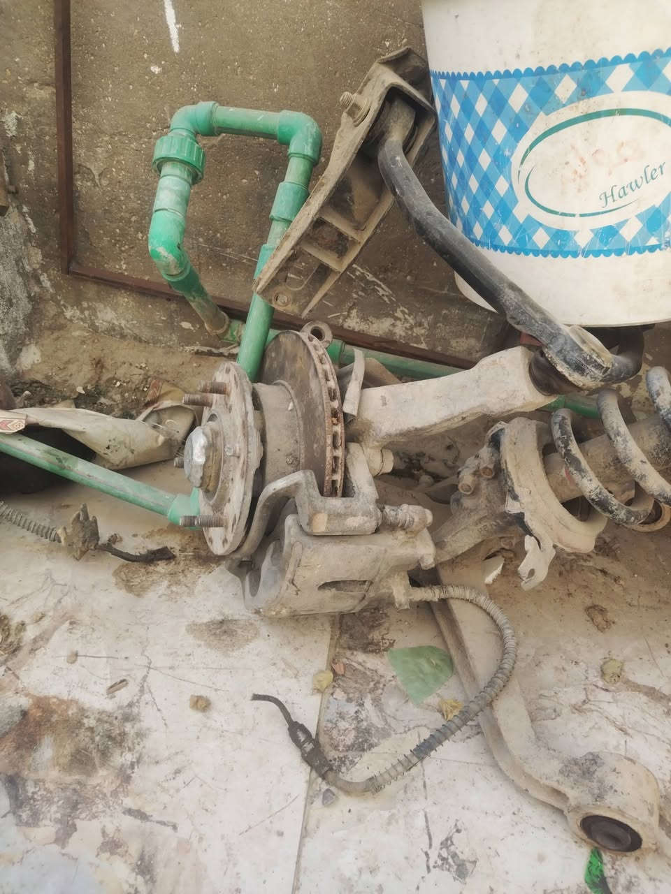 السلام عليكم غراض بريجو للبيع الجنطه ب١٥٠ فقل كامله ونضيفه ومرتبه الصطاب اكسن الزوج ١٢٥ كامل الشراي بي خير ويدلل مكاني نجف ***********
