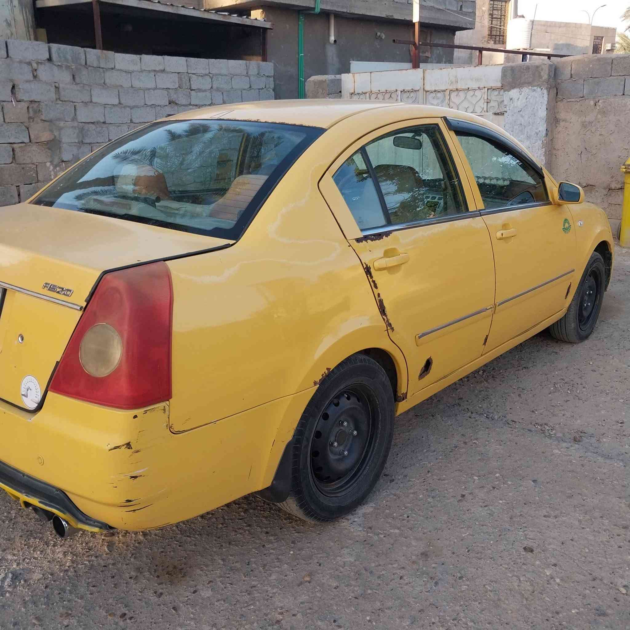 السلام عليكم للبيع شيري موديل ٢٠١١ مكفوله من الصبغ كير محرك محور كامري ١٨٠٠ تبريد تدفئة السعر ٣٢ تحويل مباشر اتصال ***********
