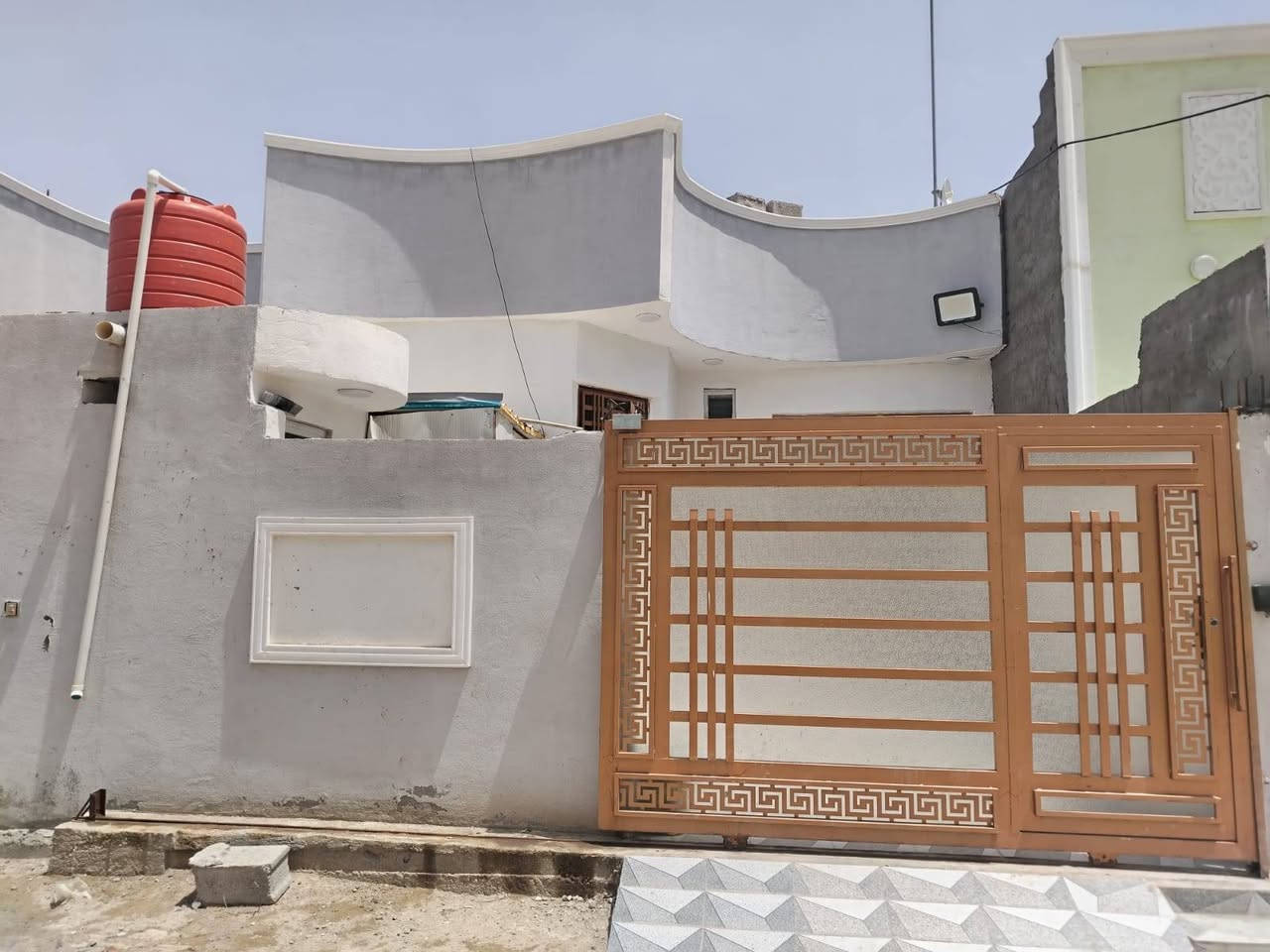 البصرة الجزيره باب الهوئ • غرفتين • ديوانية