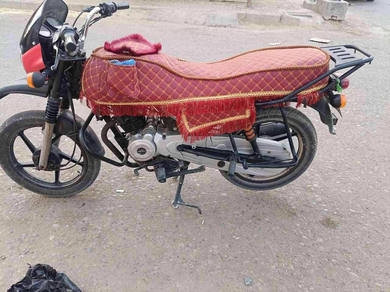 دراجة هنديه للبيع ***********
