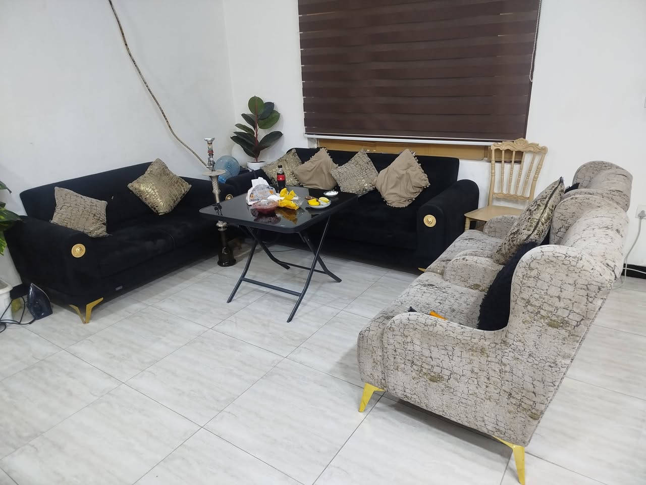 طقم نوم ٥ قطع • سبلت ١.٥ طن انفرتر • حالة الوكالة