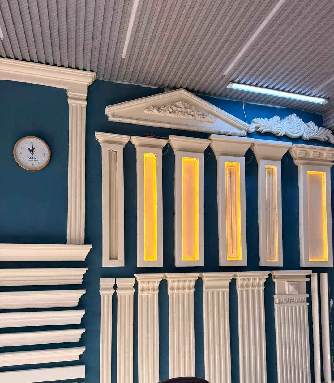 بيت العمر يستاهل واجهة ترفع الرأس! 👑🏡
تعبت من الواجهات التقليدية وتريد بيتك يتميز بين كل البيوت؟ 💫 
الحل يمنا مع شركة أور للواجهات راح نحول واجهة بيتك إلى تحفة فنية باستخدام أرقى تصاميم الفوم الخارجي والتيجان الملكية. ✨🏛️

​ليش لازم تشتغل مع أور للواجهات ؟ 👇👇 
✅ مقاومة وعزل: فوم عالي الجودة يتحمل جونا وحرارة الصيف.💥 
✅ إتقان بالتنفيذ: كادر فني متخصص يشتغل على السقالات بدقة متناهية👷‍♂️ والكواليتي عدنا رقم واحد!💯 
✅ إنارة مخفية: نسحبلك الإنارة بالجوانب وعلى الحايط بطريقة هندسية تبرز جمالية التصميم بالليل والنهار 💡
مع دقة ونظافة بالعمل بدون أي عيوب.👌

​📲 لا تتردد، حوّل بيتك إلى قصر وراسلنا هسه  :
​📍 عنواننا: بغداد _ العامرية _ شارع البصرة 📍 
📞 للاستفسار والحجز تواصلوا ويانا عبر الواتساب: 
***********📱
