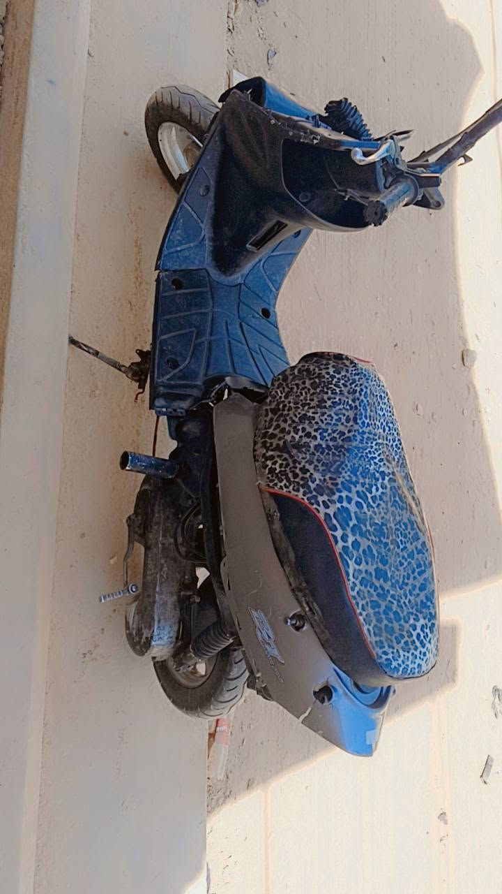دراجة بيجي 9 زروف حربية دراجة شغالة هندر واحد بس عوزهة ترتيب شاصي مكفول كلجات اصليات كويل وبلك جدد عقل مال ماكس بلادي تايرات جدد مابيهن ولا بنجر كابريتة جديدة جوين وشفاطة جدد الله شاهد السعر 70 قفل من الخير ربع ماينزل مو تجيني وطيحلي وتعبانة وهاي السولف  تفيدك اهلن وسهلن ماتفيدك هم اهلن وسهلن مكاني ديوانية جمعية مال اسكان شارع ملجاء العلوية *********** بي واتساب
