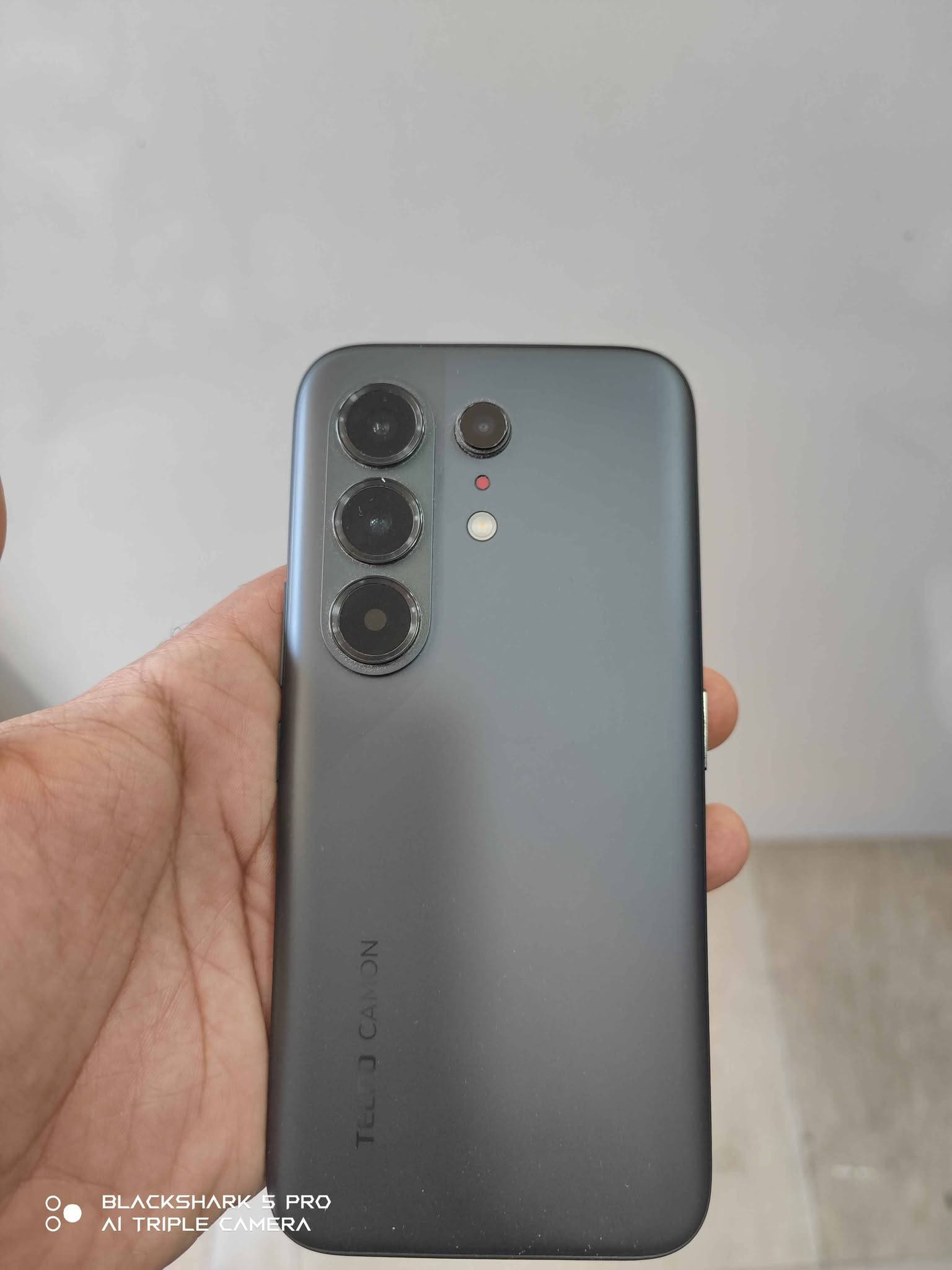 Tecno camon 50ultra
256GB 
Ram 8
100%100xawen
Kaml ashya
500hazaru majale kam
Lakarkukm
Gayandn haya bo hamu shwene
***********
......
تكنو كامون 50الترا
ذاكرة256
رام8
كامل ملحقات
نضافة100٪100
500الف وبي مجال بسيط
مكاني كركوك توصيل متوفر
*********** كركوك, العراق

نص مكتوب في الصور:
- صحة البطارية
- سعة البطارية القصوى
- ١٠٠%
- هذا يتعلق بسعة البطارية عندما كانت جديدة، كلما زادت القيمة، كلما طالت مدة عمر البطارية. البطاريات هي مكونات قابلة للاستهلاك. كيفية إطالة عمر البطارية
- حماية الشحن بالذكاء الاصطناعي
- من خلال التعلم من روتين الشحن الخاص بك، سيتم شحن البطارية مؤقتا بنسبة 80% أثناء الشحن طويل الأمد.
- حماية الشحن المخصصة
- عند الشحن لفترة طويلة، يمكنك ضبط مستوى الشحن الأقصى لتجنب ترك البطارية مشحونة بنسبة 100%
- لفترة طويلة
- BLACKSHARK 5 PRO AI TRIPLE CAMERA