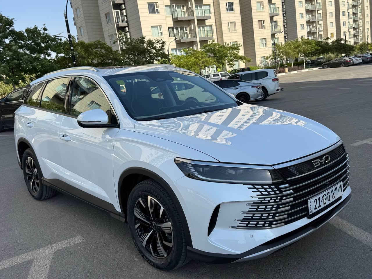 بە ناوی خوای گەورە 
BYD sealion 05 پڵەگین هایبێرد 2025
بە بەنزین و شەحن و کارەبا ئیش ئەکات 
سفری شەریکەی المقادیر
بێ بۆیاخ بێ سارد بێ شوخت
12 هەزار کم ڕۆشتووە باتری گەورەی مەڕغووب باتری 120کم بە یەک شەحن کردنەوە ئەتوانی 120کم پێی بڕۆی
فوول مواسەفات فلاگ شیپ
کوشن جڵد کوشن کارەب لید داشبوڵ بە چەن ڕەنگ شاشە گەورە شاشەکەی ئەخولێتەوە ڕادار و ئۆتۆستۆپ دوو بەسمە و کارتی شەریکەی لە گەڵایە خەتی جادە سوکان ڤۆلیۆم تەحدید سورعە ٦ مۆدی لێخوڕین کامێرای 360 پلە 5 کامێرا حاسەی پێش و دوا لایت لید و زینۆن بەگ لایتی لید تەبرید مەرکەزی ئاوێنە ئیشارەت ئاوێنەکانی ئەخەوێ پانۆراما و سڵاید کامێرای جادە خەزن کردن بەمسە و شەغال درگا و سنووقی بەسمەیە کاڕپلەی و چەنها بەرنامەی تیایە لە شاشەکەیا 
تاقم گاعی قاڵبی تێگیراوە
کامل ئەشیای شەریکەی لە گەڵایە
سەنەوی و ڕەقەم و هەموو شتێکی تازەیە بە ناوی خۆمەوەیە
شوێن سلێمانی
*********** السليمانية, العراق
