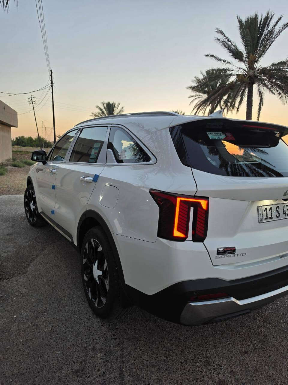 تحيه طيبه ❤️❤️ 
للبيع كيا سورنتو 2024، ضمان الشركة الدولية 

السيارة اخت الزيرو ماشيه 6000فقط شرط وين ميعجبك تفحص  تايرت الشركه 4 لوك جدد سبير منازل 

مكفولة كفالة عامة من كلشي حتا من النكشه شرط 

محرك V6  المواصفات فول عده البنورامه مثل ماواضحه في الصور 
رقم بغداد باسمي شخصيآ تحويل مباشر 

مكاني بغداد ابو غريب هاتف ***********
