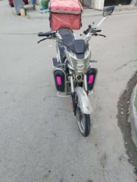 دراجة شحن • ٥ بطاريات • عيوب بسيطة