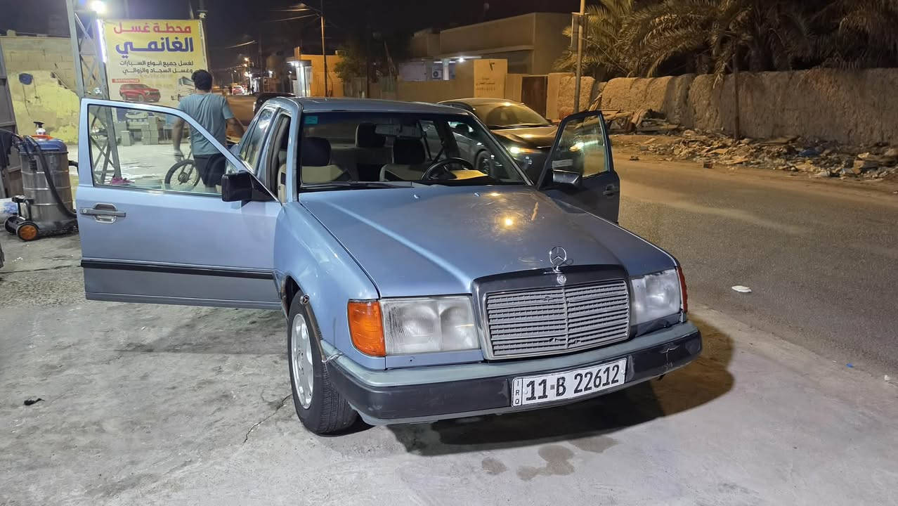 مارسدس دب
موديل 87
سنويه مامنتهيه
هزه جديده
تبريد شغال
مكينه وكير 2 ونص خير من الله
لون بحري
كهربائات كلها شغاله
رقم الهاتف *********** واتساب فقط 
العنوان البصره ابئ الخصيب

