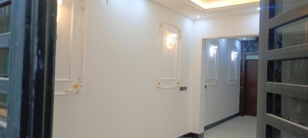 بيت للإيجار • حي الوفاء • غرف وصالة