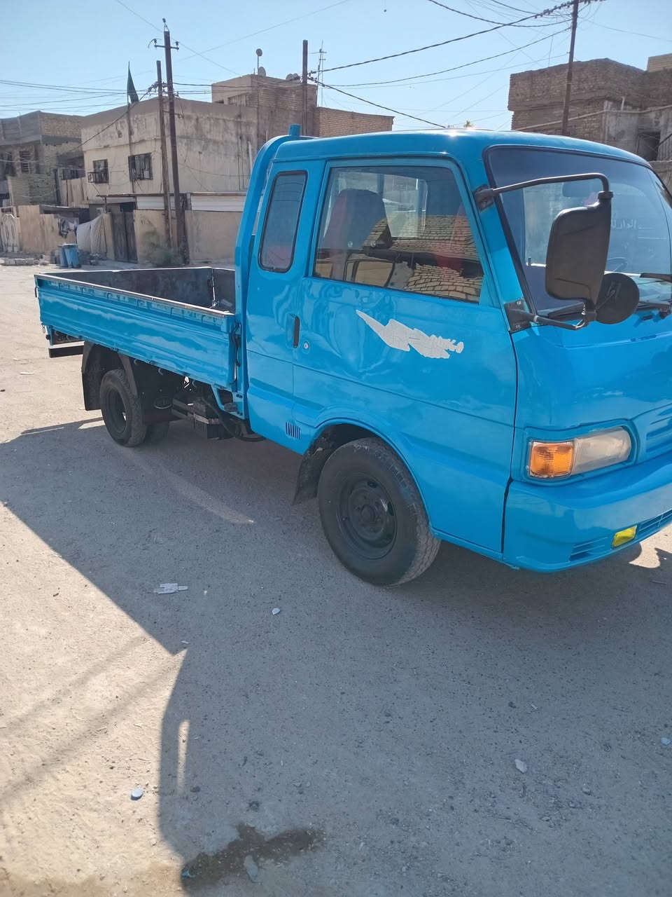 سلام عليكم كيا للبيع موديل 95 رقمها بغداد مكانها بغداد سعر  ٥٥   ***********
