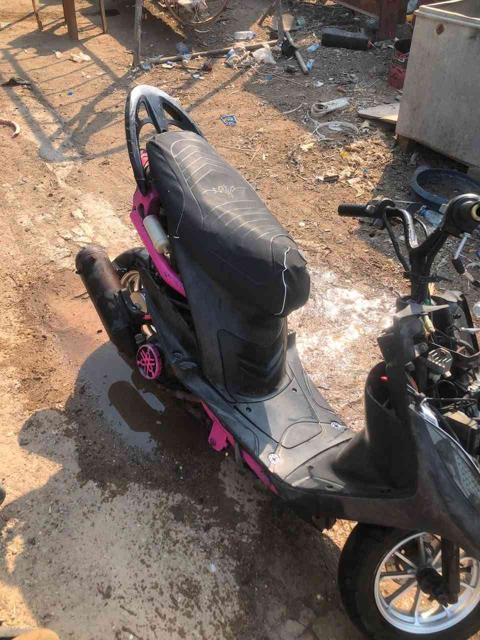 سلام عليكم ماكس عدله لبيع دراجه نضيفه وما بي شي وسعره 350قفله بمكان بصره وريد يتواصل معي هذه رقمي ***********
