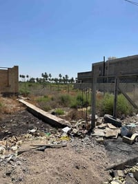 ٣٠٠م • واجهة ١٠م • مقابل جزيرة بغداد